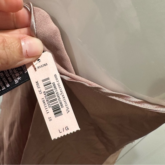 Victoria’s Secret Slip Nightie Size Large NWT - Picture 6 of 6